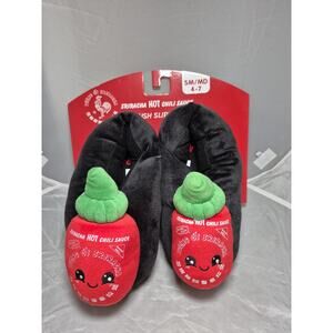 💥 Siracha Hot Chili Sauce Plush Slippers Size S/M 4-7 NEW A8